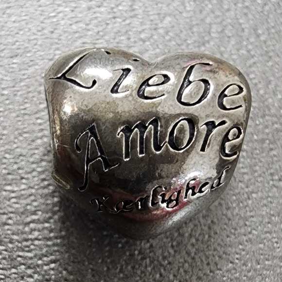 Pandora Language of Love Charm - Picture 3 of 9